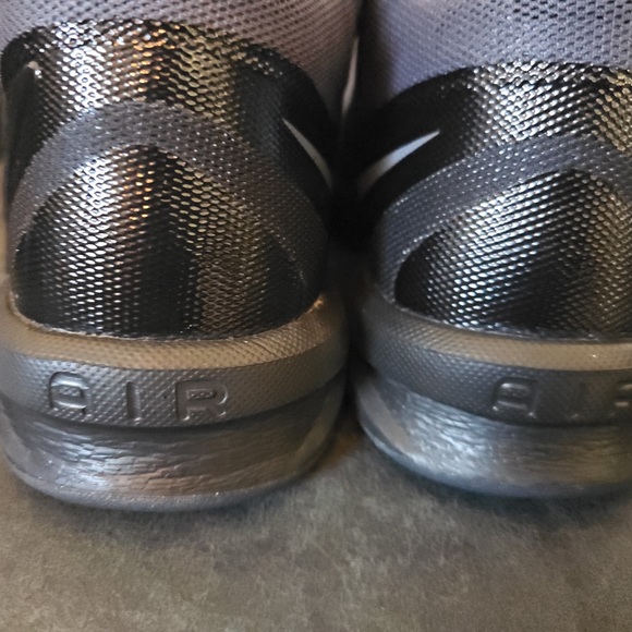 Nike Air Visi Pro Black High-Top Athletic Shoes with Cushioned Sole - Picture 3 of 6